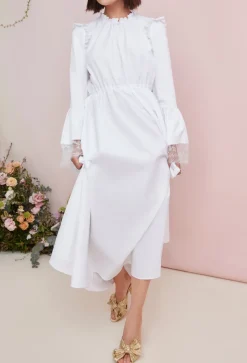 Penny Pleated Bow Heel in Gold