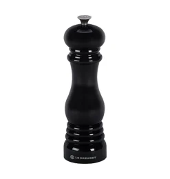 Pepper Mill in Black