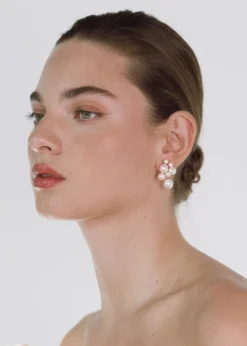 Perlita Earrings in Pearl