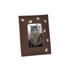Pet Frame in Pebble Grain Leather