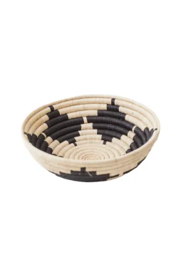 Petal Raffia Plateau