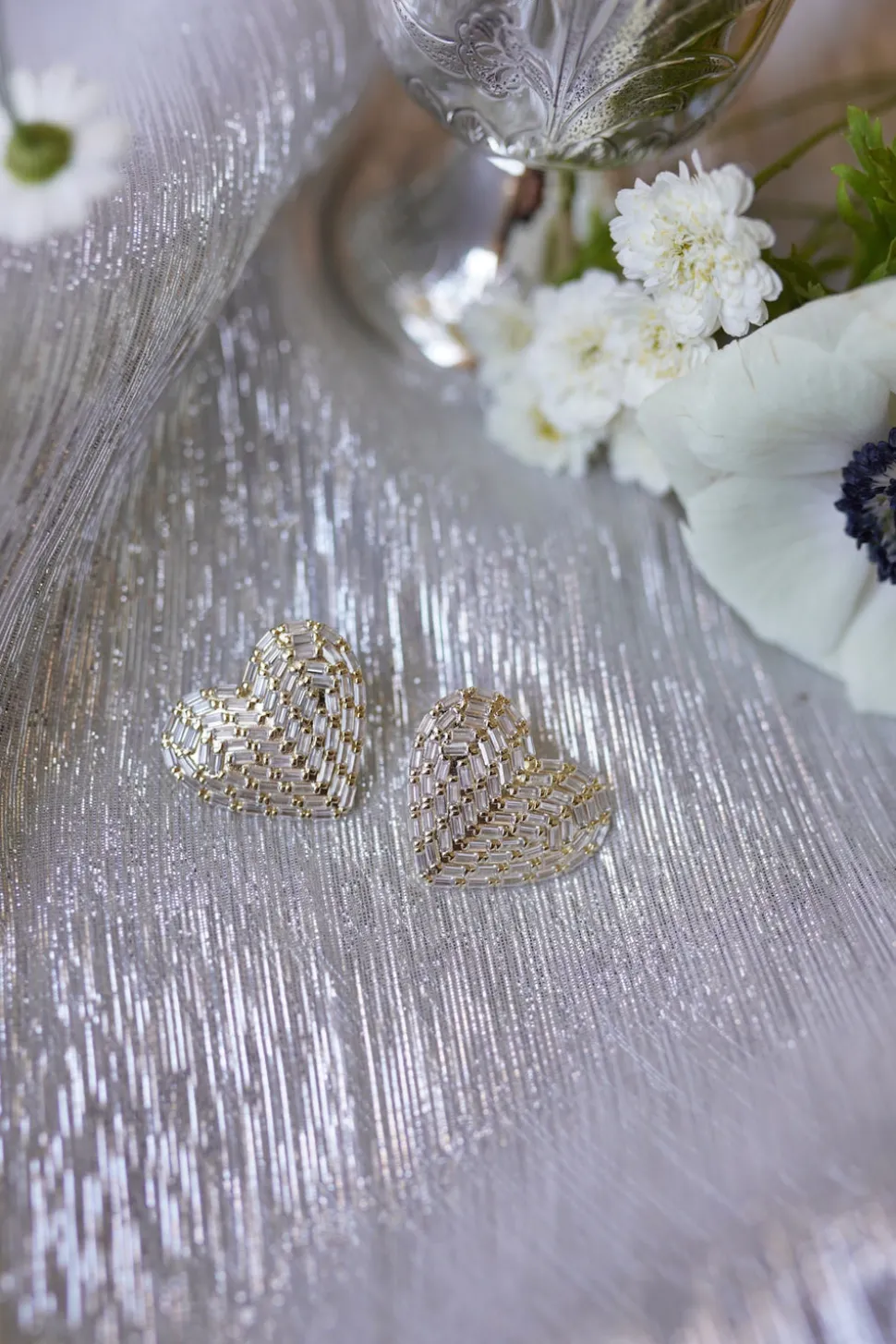 Petite Embellished Cœur Studs