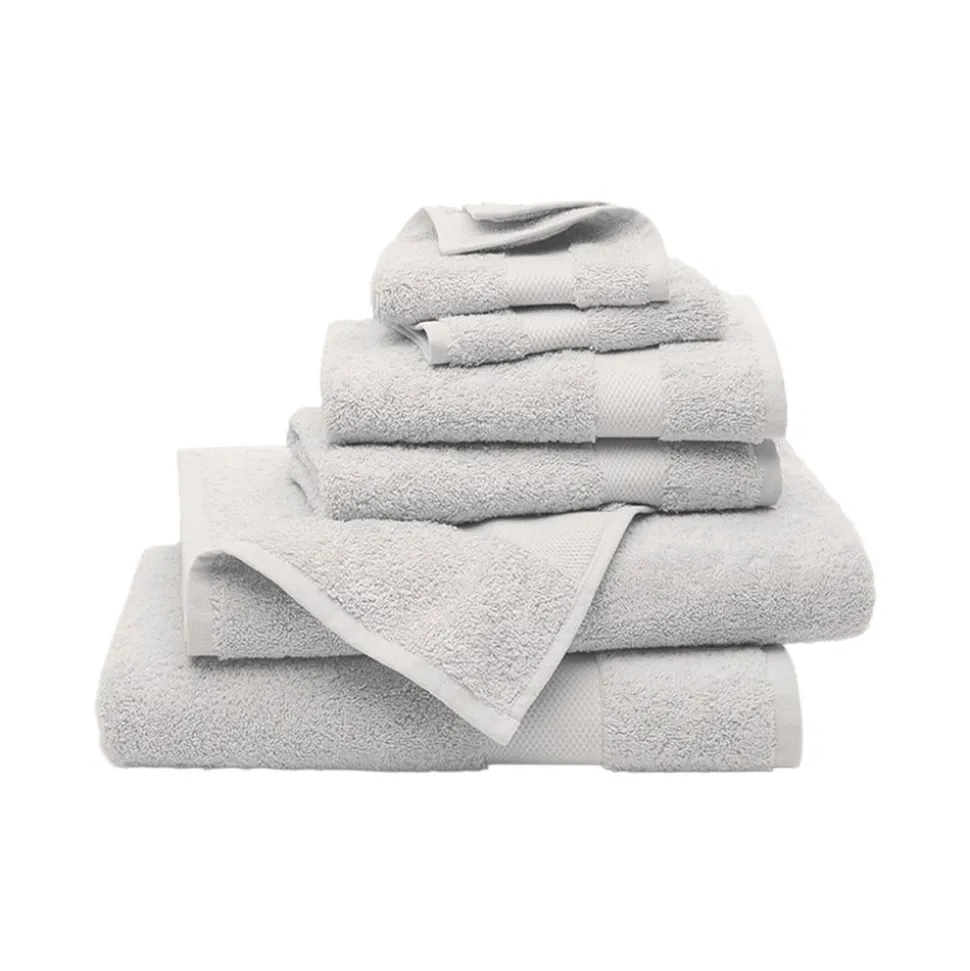 Plush Bath Towel Set in Pewter