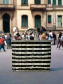 Retro-Travel Tote in Black & Grey