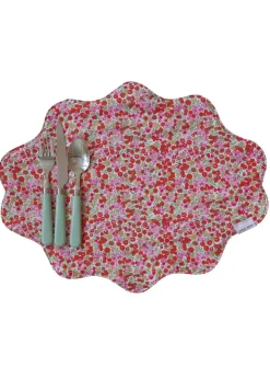 Reversible Wavy Placemat Made With Liberty Fabric in Wiltshire Stars & Adelajda’s Wish