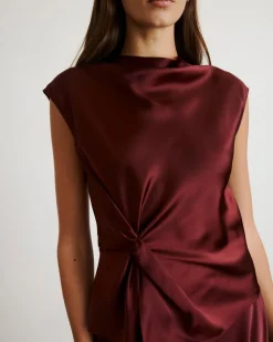 Robin Top in Mahogany