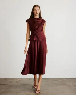 Robin Top in Mahogany