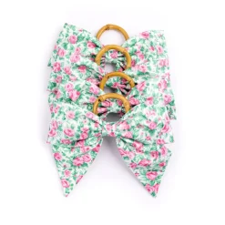 Rose Garden Napkin Rings in Green, Set of 4