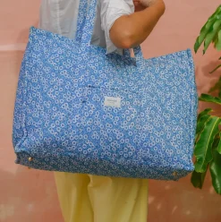 Rosebay Overnighter Tote