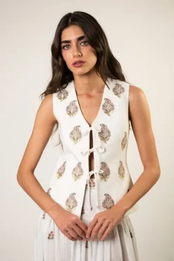 Sarv Vest in White & Pink