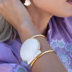 Scallop Shell Cuff in Mother of Pearl