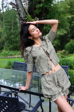 Scalloped Top in Leopard