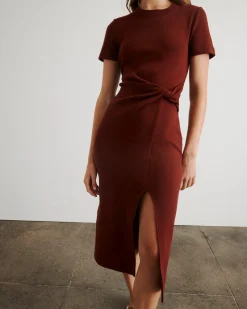 Short Sleeve Cody Dress in Raisin