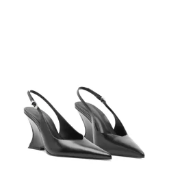 Siena Buckle Pump in Black