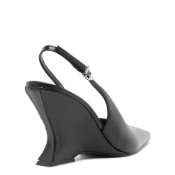 Siena Buckle Pump in Black