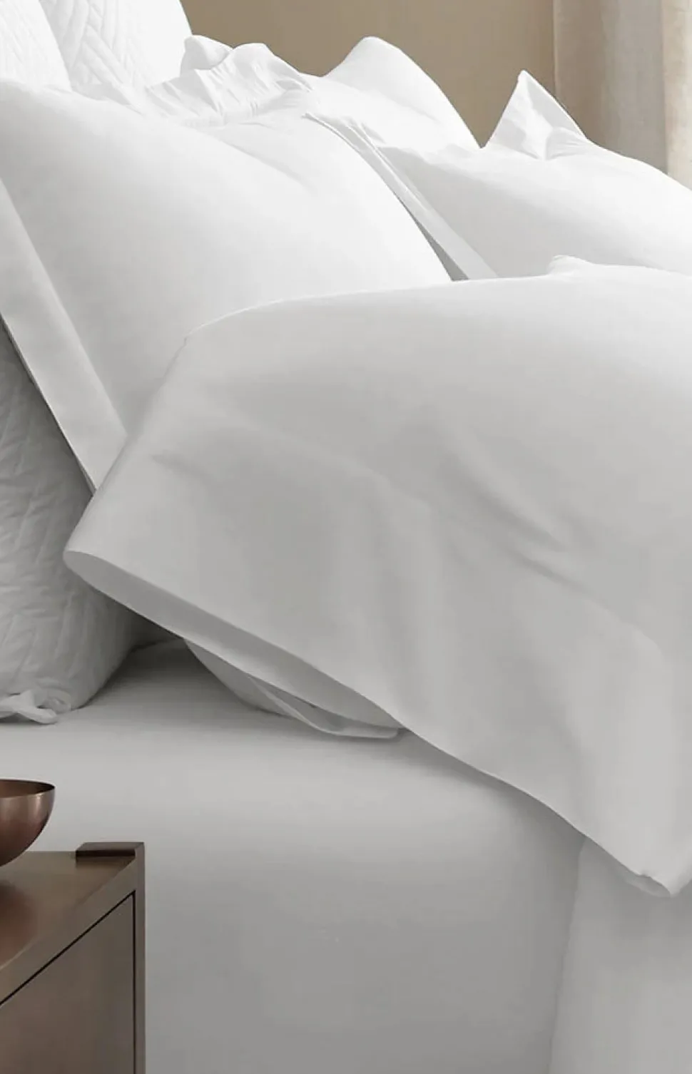 Signature Hemmed Pillowcase Set in White