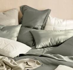 Signature Hemmed Sheet Set in Sageleaf