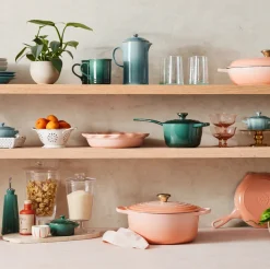 Signature Round Dutch Oven in Peche