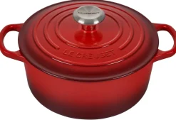 Signature Round Dutch Oven