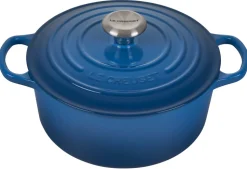 Signature Round Dutch Oven