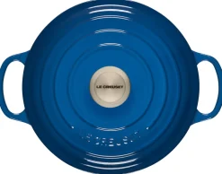 Signature Round Dutch Oven