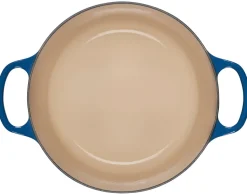 Signature Round Dutch Oven