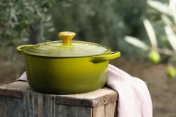 Signature Round Dutch Oven in Olive 7.25 qt.