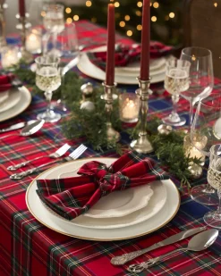 Signature Twill Tablecloth in Imperial Tartan