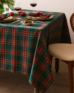 Signature Twill Tablecloth in Kensington Tartan