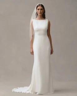 Signature Veil, Fingertip Length