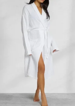Slinky Bathrobe in White