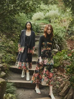 Sloan Blazer in Carmel Victorian Floral