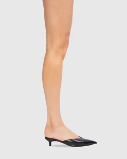 Sofia 35 in Black Leather