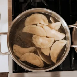 Stainless Clad Stock Pot in 8 QT