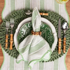 Straw Loop Oval Placemat in Seagrass