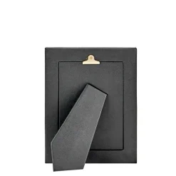 Studio Frame in Hydrangea Pebble Grain Leather