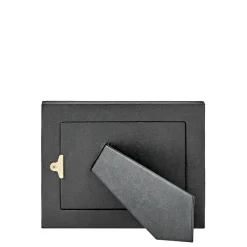 Studio Frame in Hydrangea Pebble Grain Leather