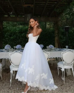 The Bridget Bridal Linen Bundle with Matilda Tablecloth, Set of 4