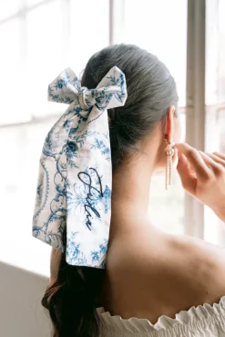 The Chinoiserie Bow