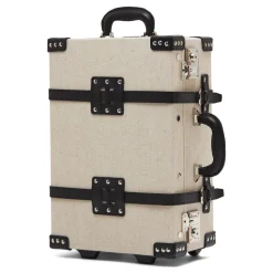 The Editor in Black Carryon