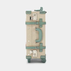 The Editor in Sea Green Carryon