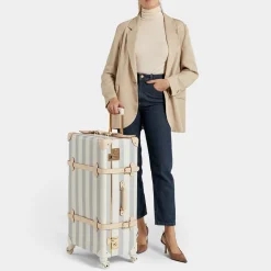 The Illustrator Spinner In Blue Check