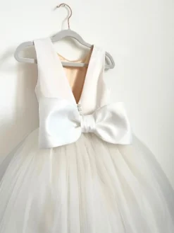 The Kimberly in White