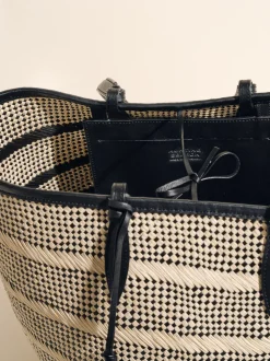 The Medium Basket in Striped Iraca