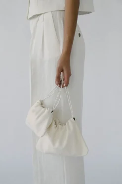 The Pouch in Bianco