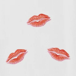 Triple Kiss Hand Towel