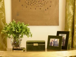 Valentina Velvet Frame, Moss