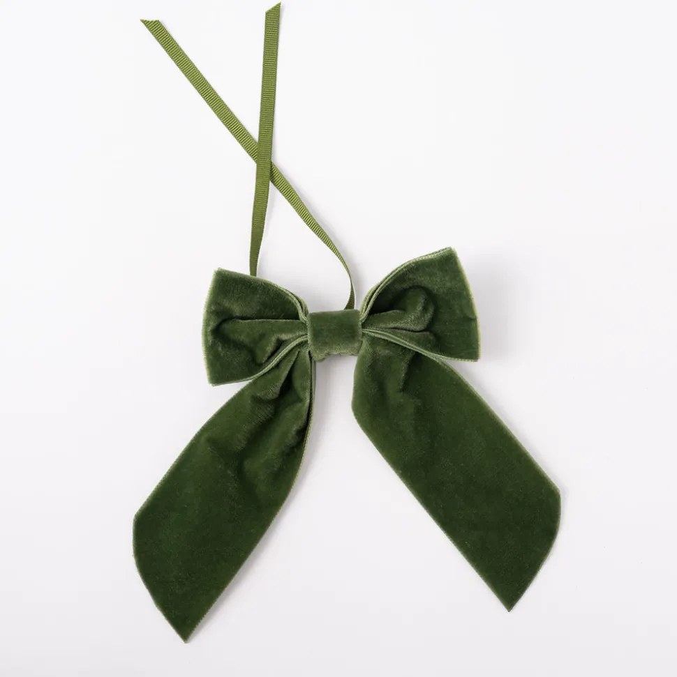 Velvet Napkin Bow