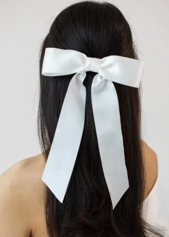 Virginia Bow Barrette in Snow