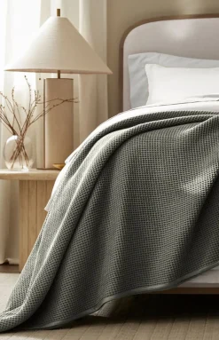 Waffle Bed Blanket in Juniper